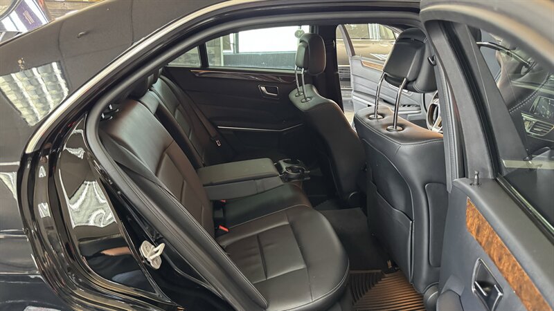 Used 2015 Mercedes-Benz E 350 4MATIC Sedan image 24