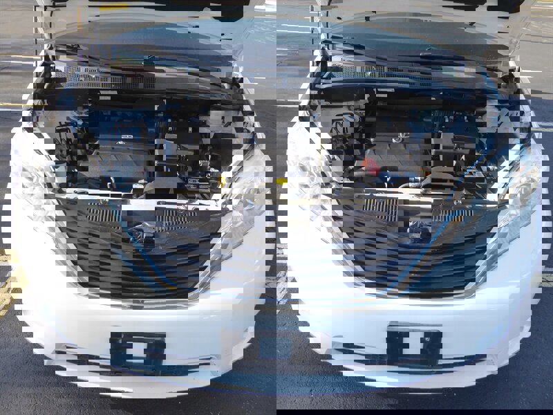 Used 2014 Toyota Sienna LE image 32