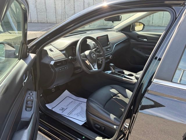 Used 2022 Nissan Altima 2.5 SR FWD image 14