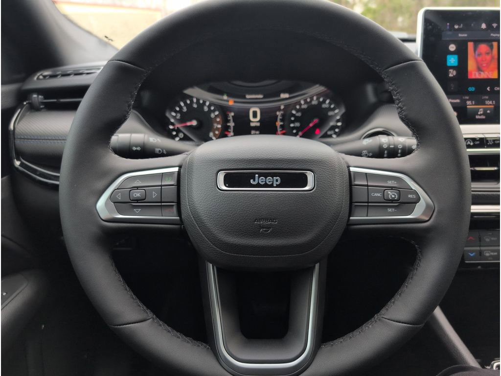 New 2026 Jeep Compass Latitude image 22