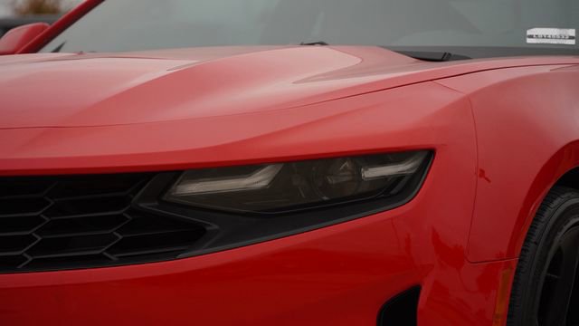 Used 2020 Chevrolet Camaro LT image 4