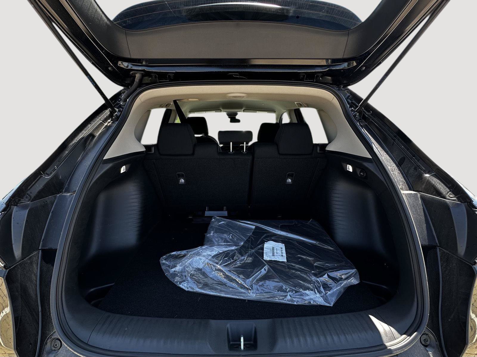 Certified 2026 Honda HR-V LX image 27