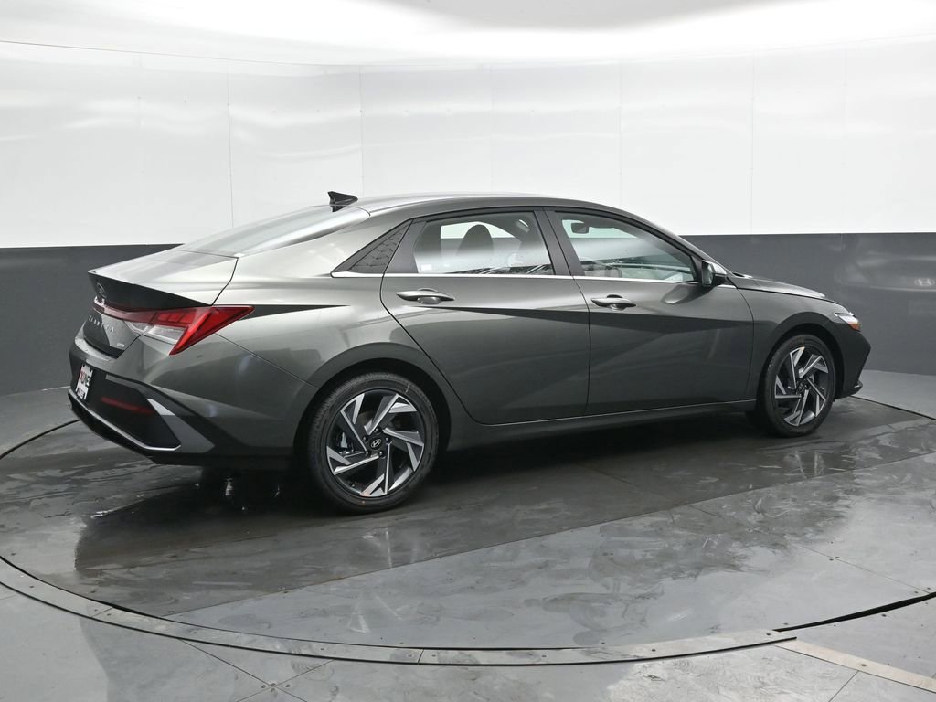 New 2026 Hyundai Elantra Limited w/ Cargo Package image 2