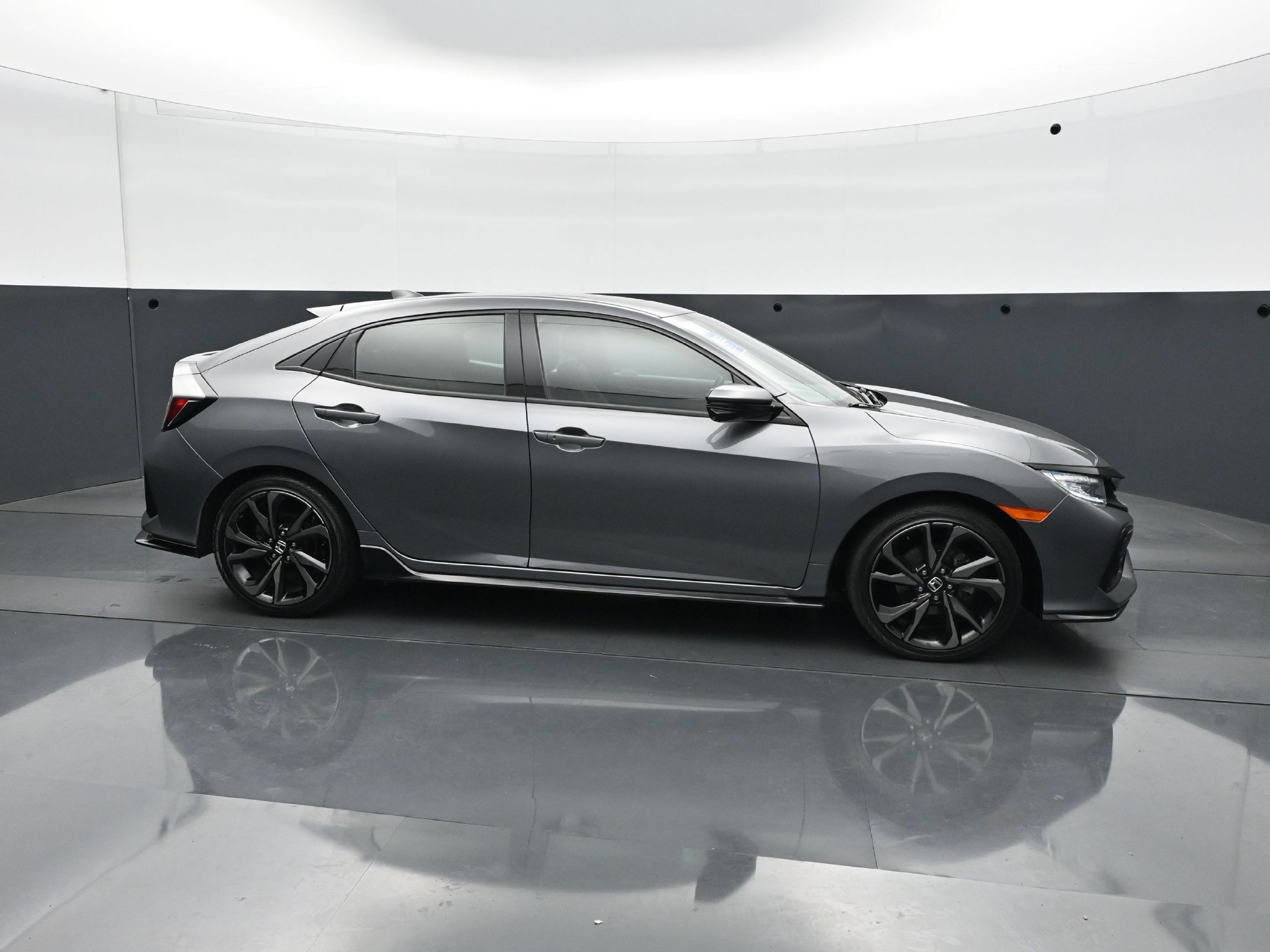 Used 2019 Honda Civic Sport Touring image 8