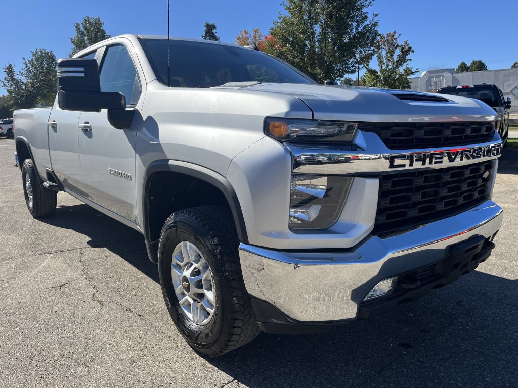 Used 2023 Chevrolet Silverado 2500 LT w/ Convenience Package AWD/4WD image 4