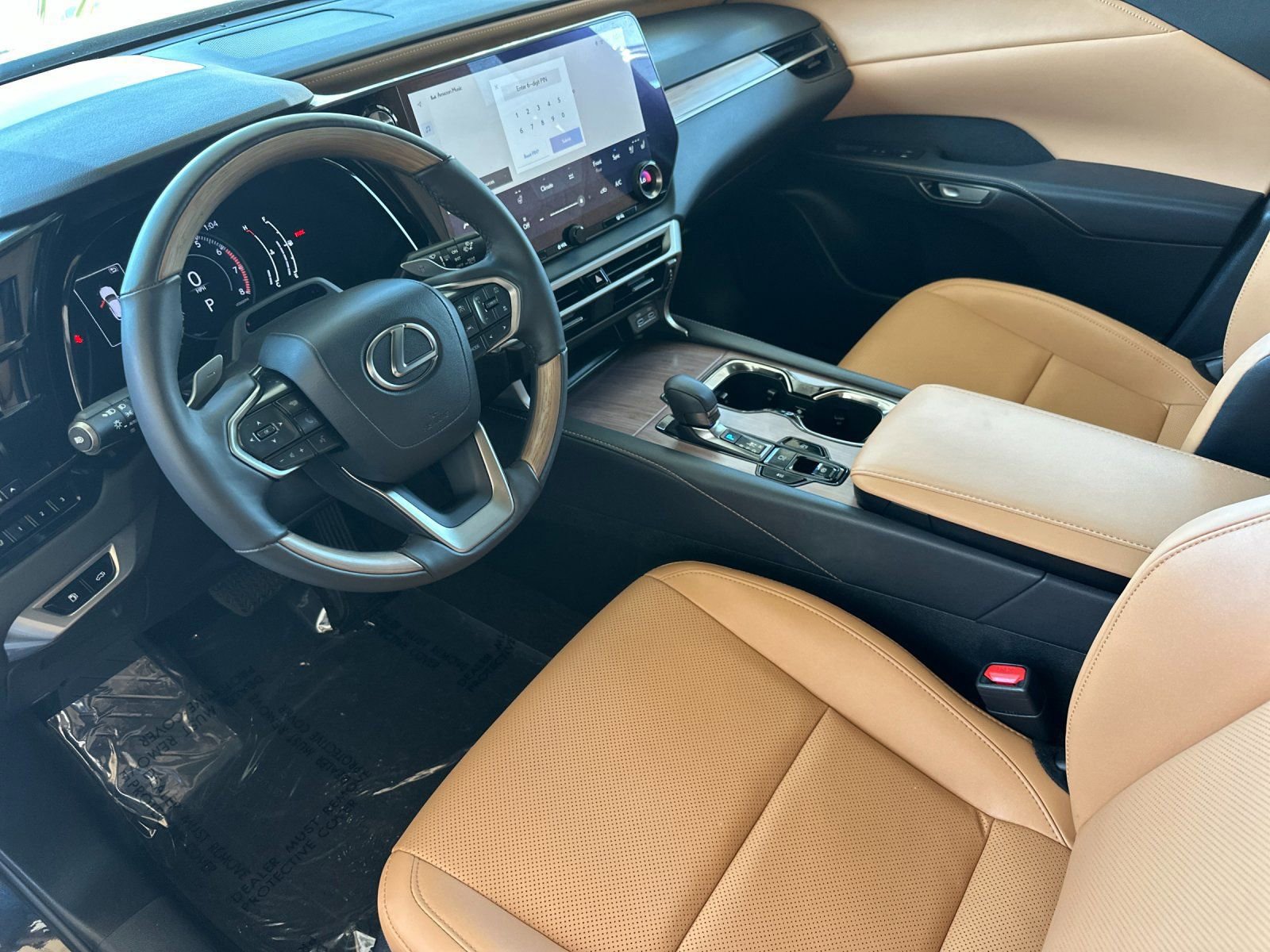 Used 2023 Lexus RX 350 Premium w/ Accessory Package (Z1) FWD image 10