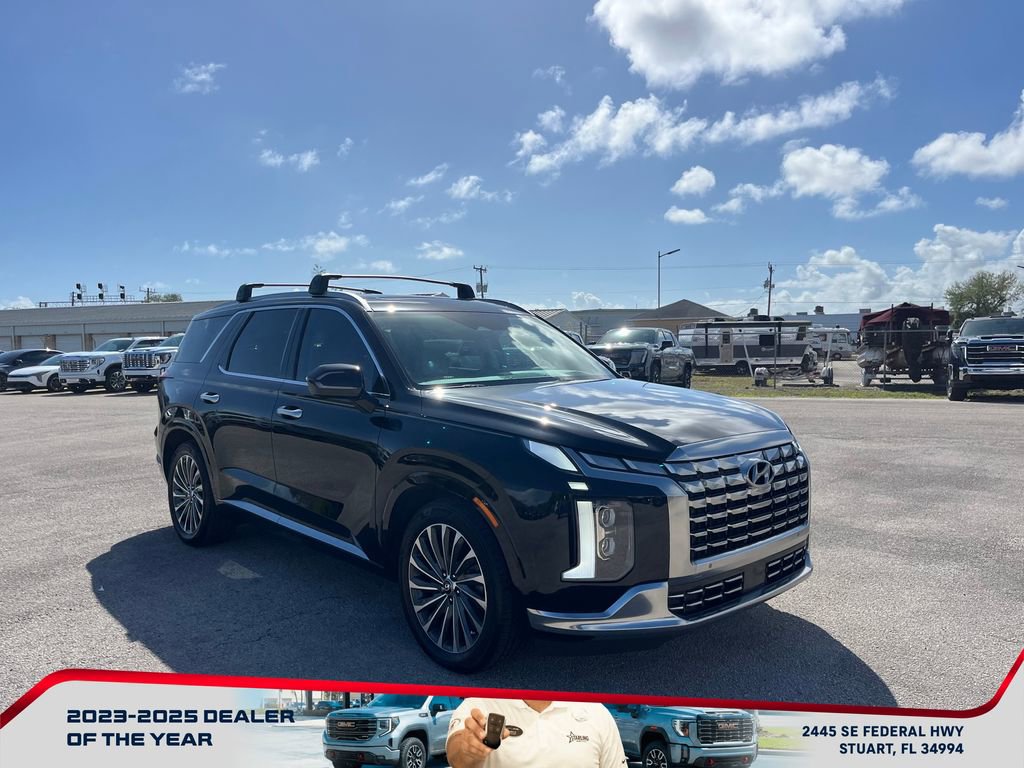 Used 2024 Hyundai Palisade Calligraphy image 2