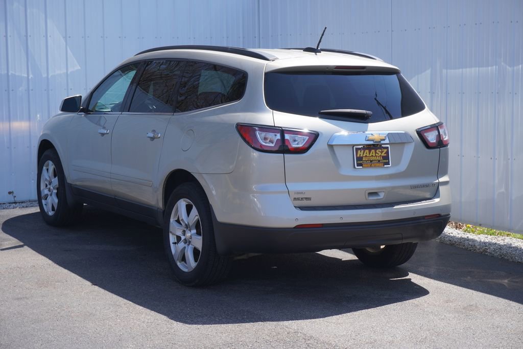 Used 2016 Chevrolet Traverse LT w/ Style and Technology Package AWD/4WD image 4