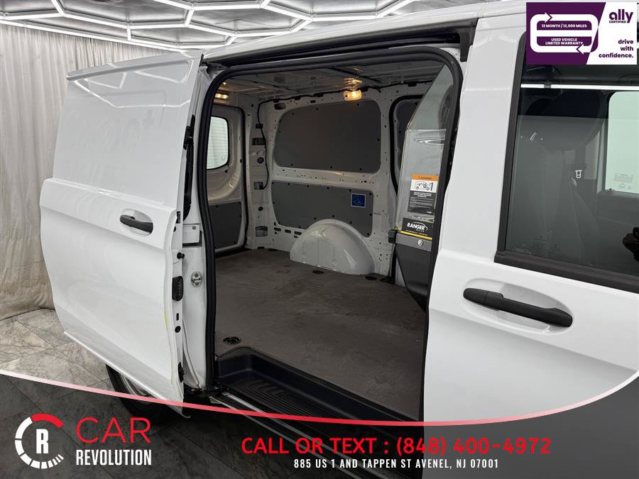 Used 2022 Mercedes-Benz Metris image 9