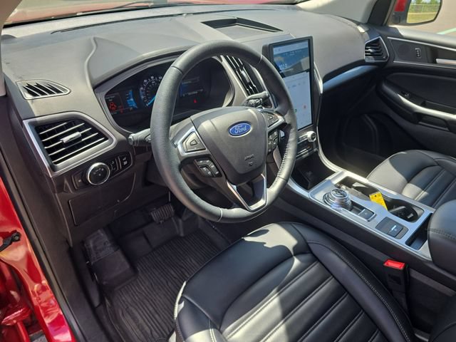 Certified 2024 Ford Edge SEL w/ Convenience Package AWD/4WD image 15