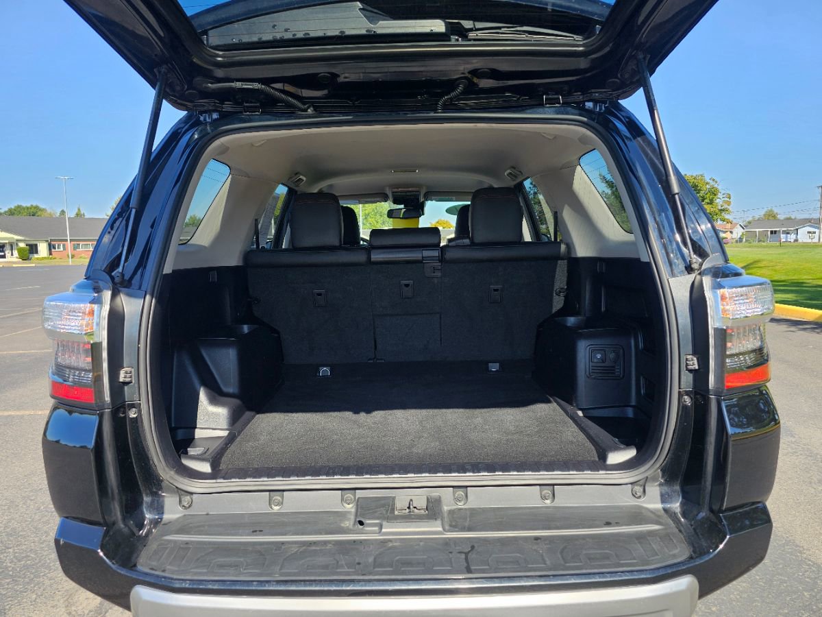 Used 2024 Toyota 4Runner TRD Off-Road Premium image 19