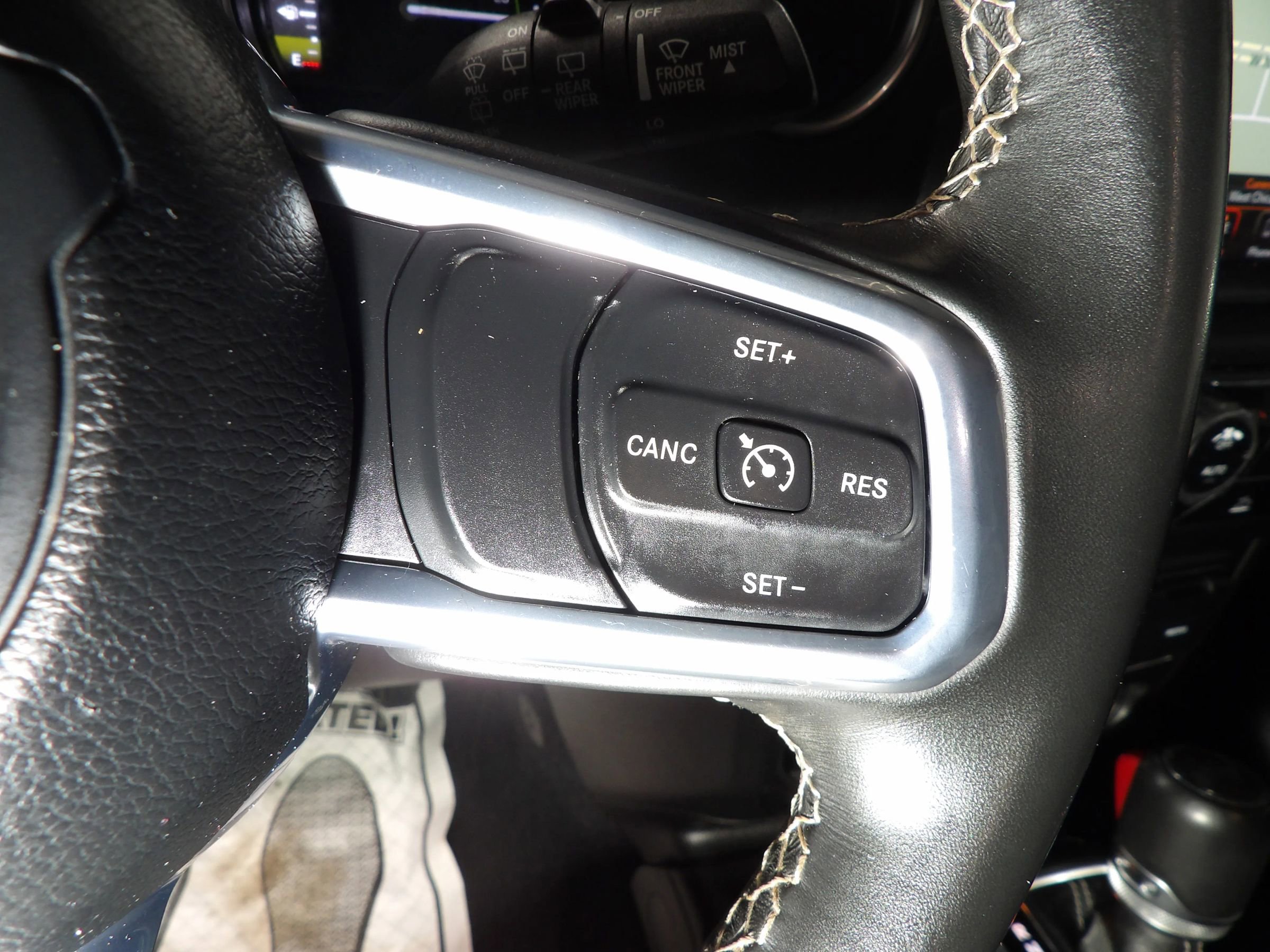 Used 2021 Jeep Wrangler Unlimited Sahara AWD/4WD image 30