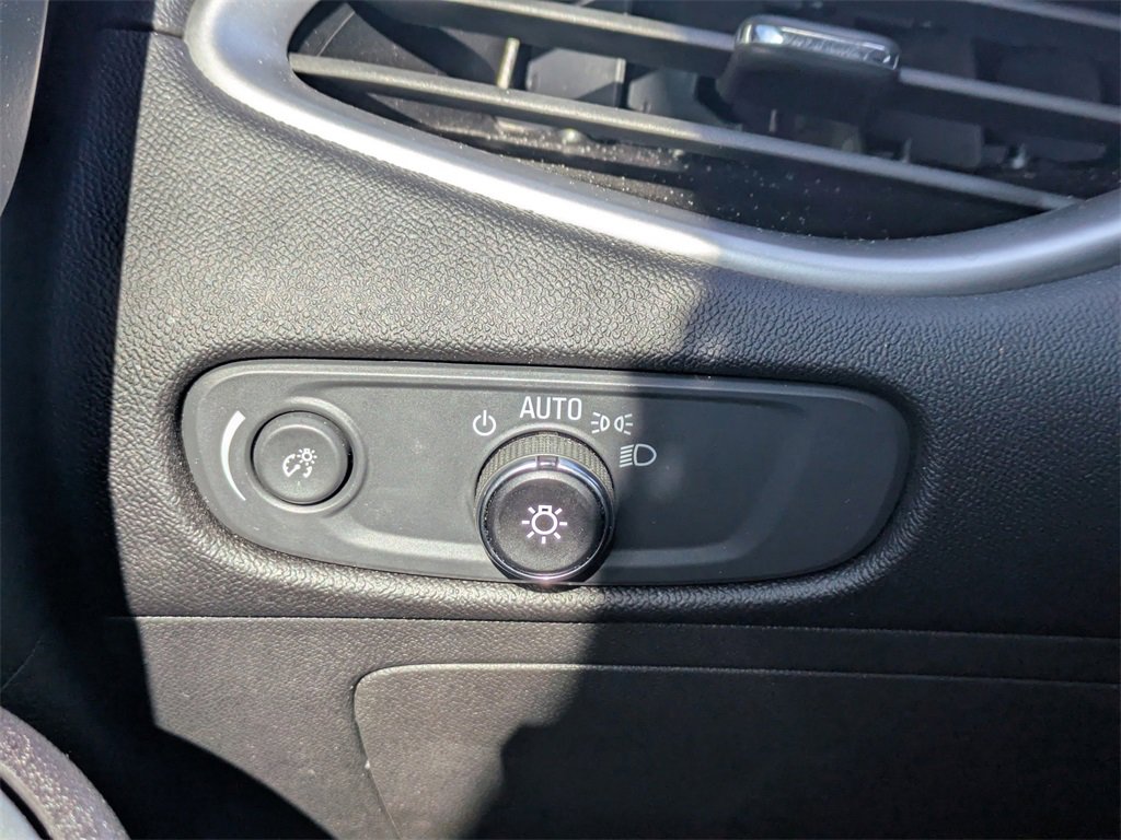 Used 2024 Chevrolet Malibu LT image 26