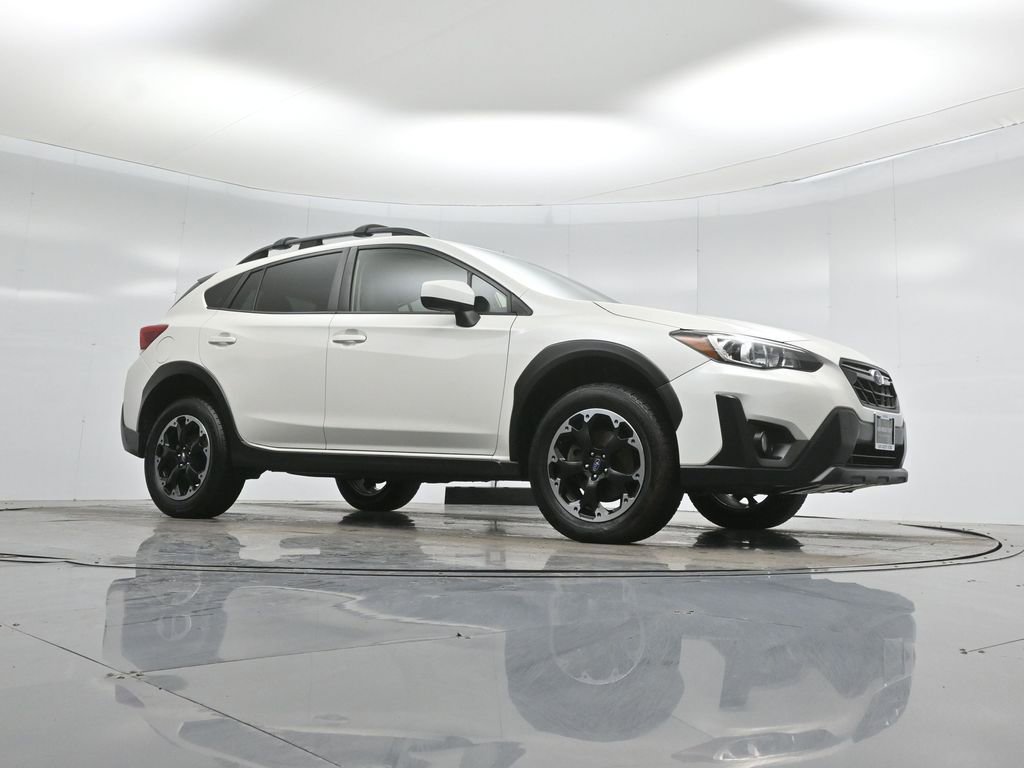 Used 2022 Subaru Crosstrek 2.0i Premium image 4