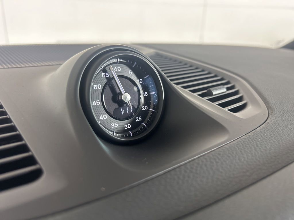 Certified 2026 Porsche Cayenne Coupe image 31