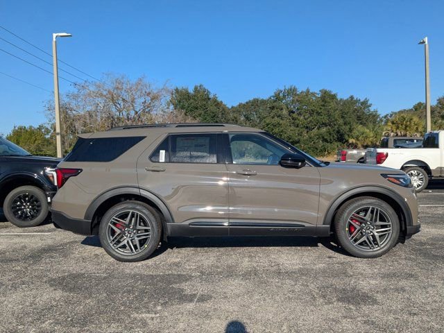 New 2026 Ford Explorer ST w/ Sun And Sound Package image 5