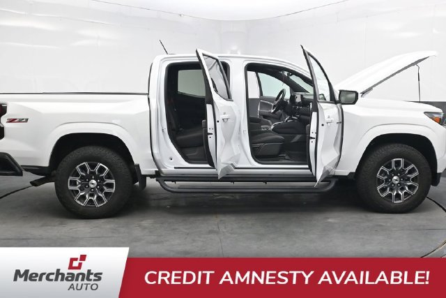 Used 2025 Chevrolet Colorado Z71 AWD/4WD image 50