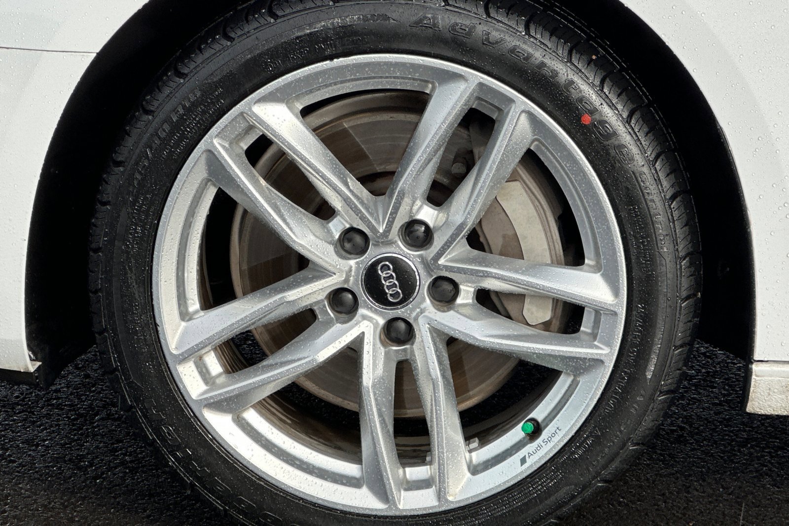 Used 2020 Audi A4 2.0T Premium w/ Convenience Package image 30