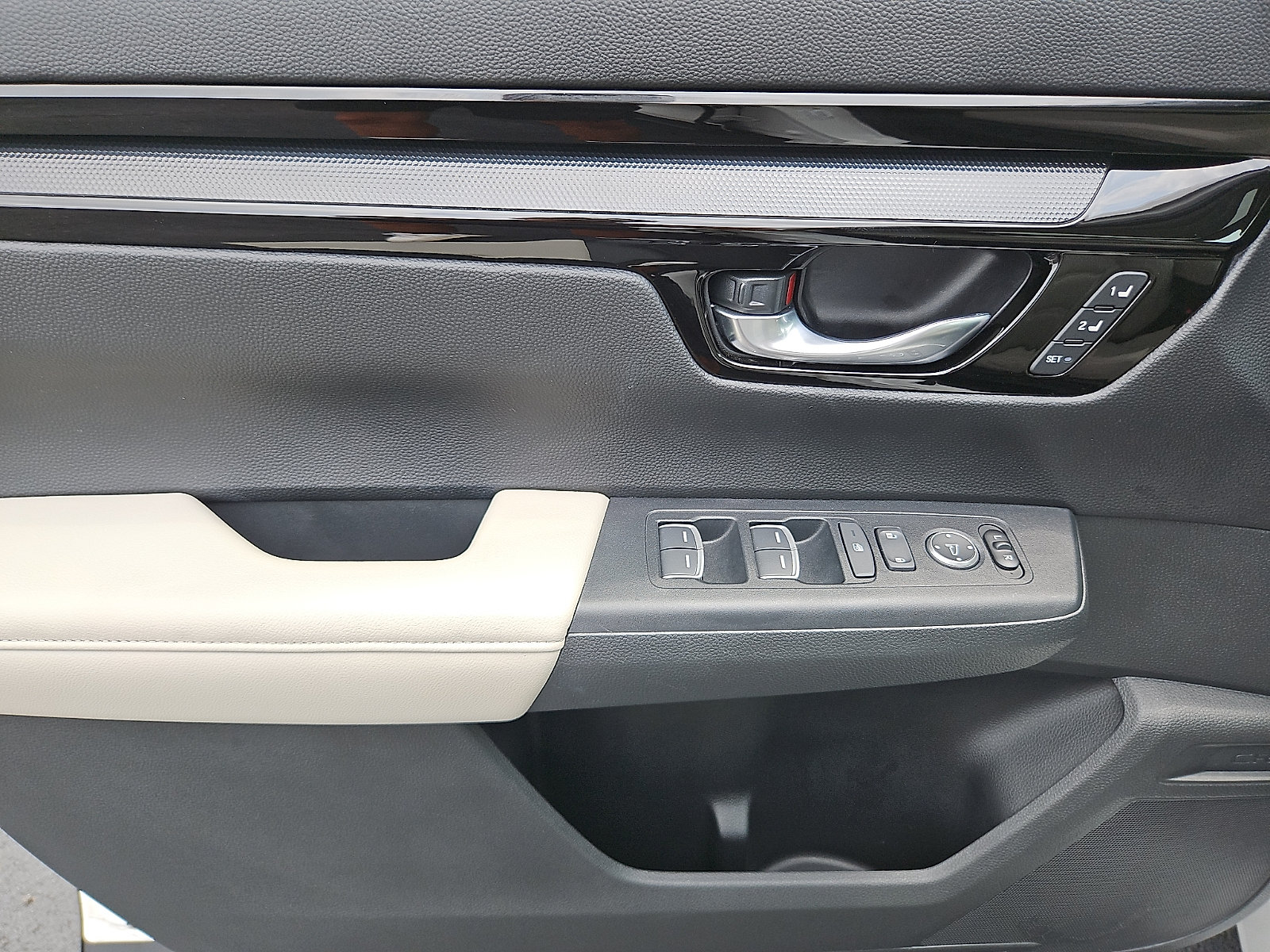 Used 2024 Honda CR-V EX-L image 12