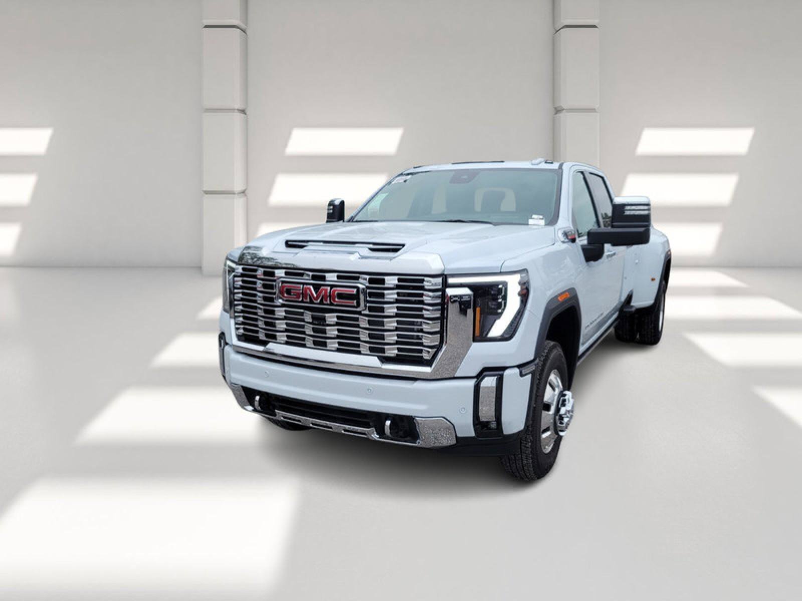 New 2026 GMC Sierra 3500 Denali w/ Denali Reserve Package