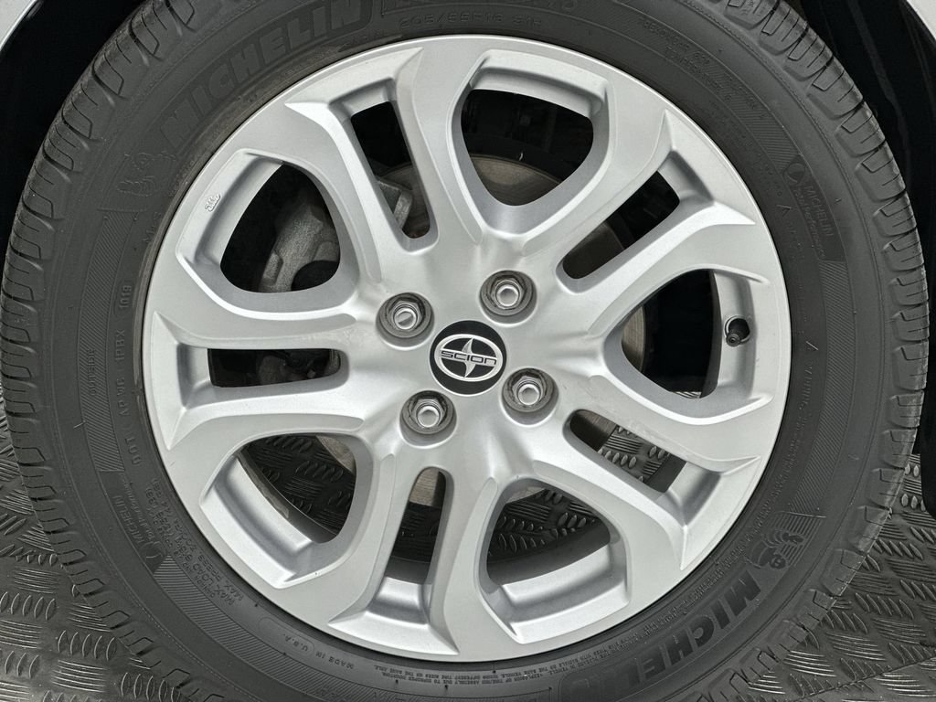 Used 2016 Scion iA FWD image 10