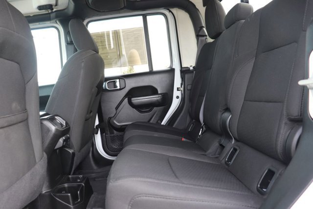 Used 2023 Jeep Gladiator Willys image 12