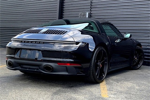 Used 2023 Porsche 911 Targa 4 GTS image 12