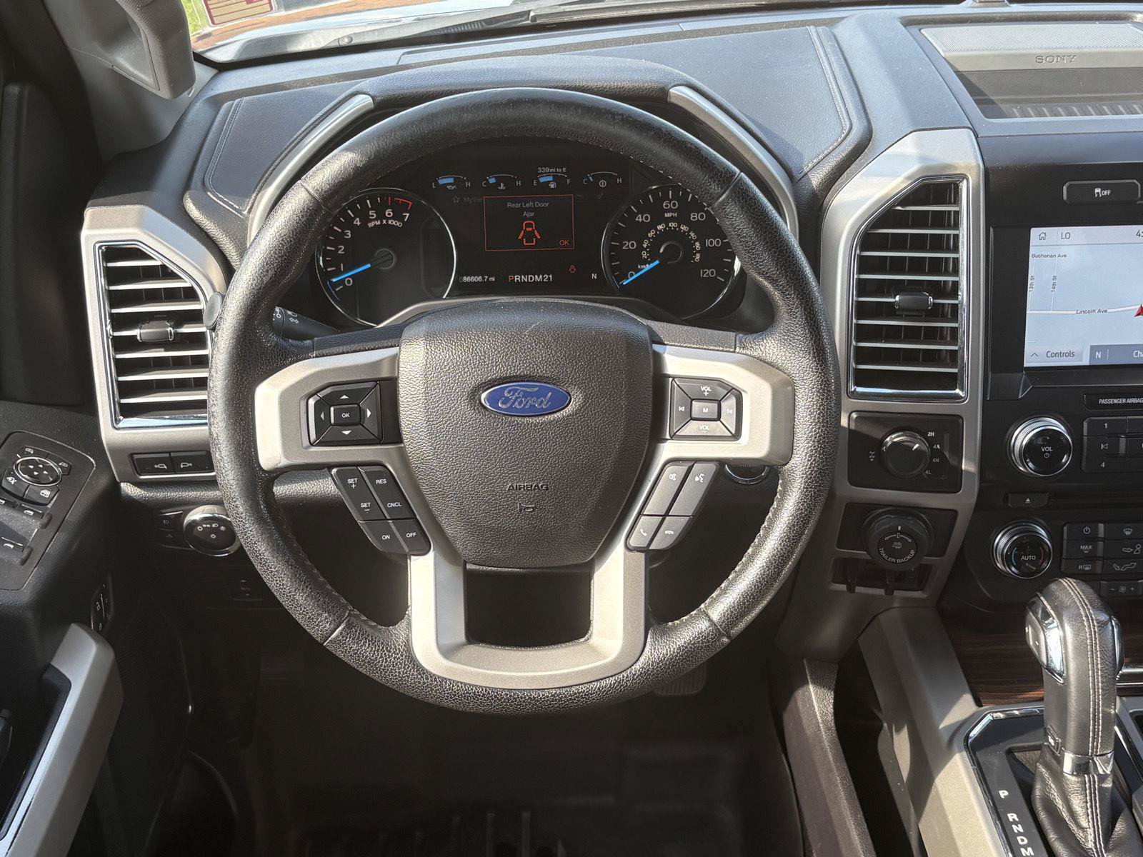 Used 2016 Ford F150 Lariat w/ Equipment Group 502A Luxury AWD/4WD image 8