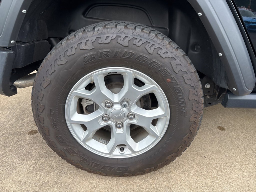 Used 2021 Jeep Wrangler Unlimited Islander image 6