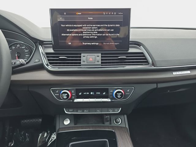 Used 2023 Audi Q5 2.0T Premium w/ Convenience Package image 23