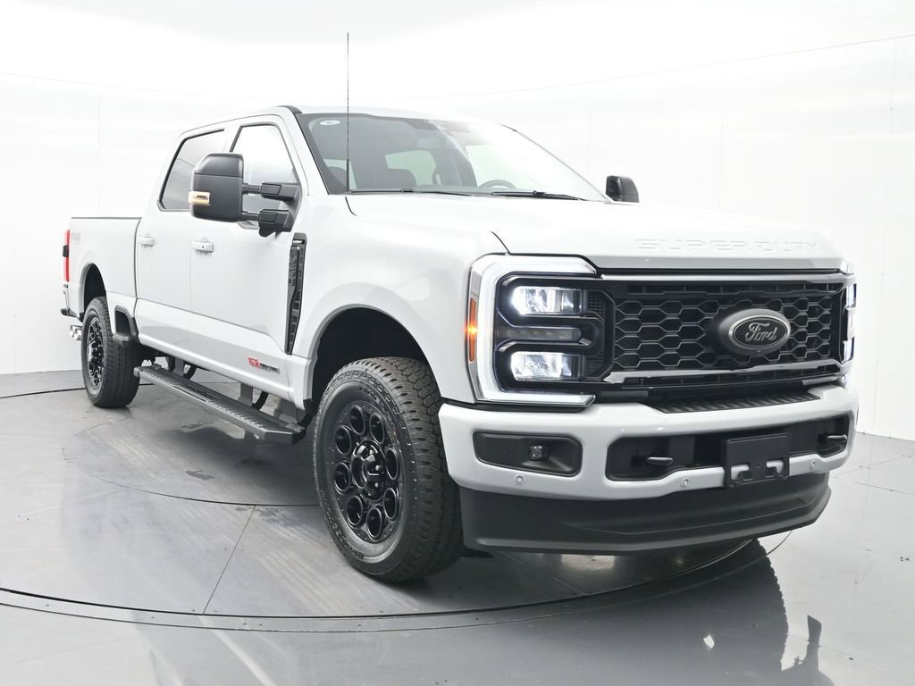 New 2026 Ford F250 Lariat w/ Black Appearance Package image 4