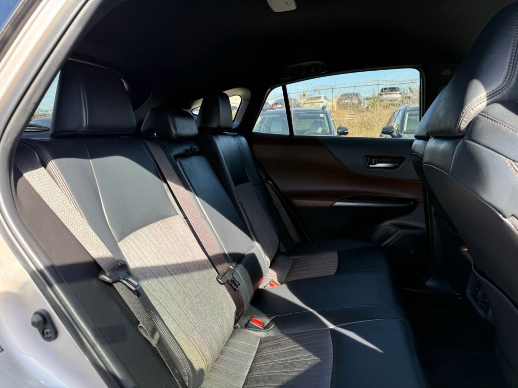 Used 2021 Toyota Venza XLE image 22