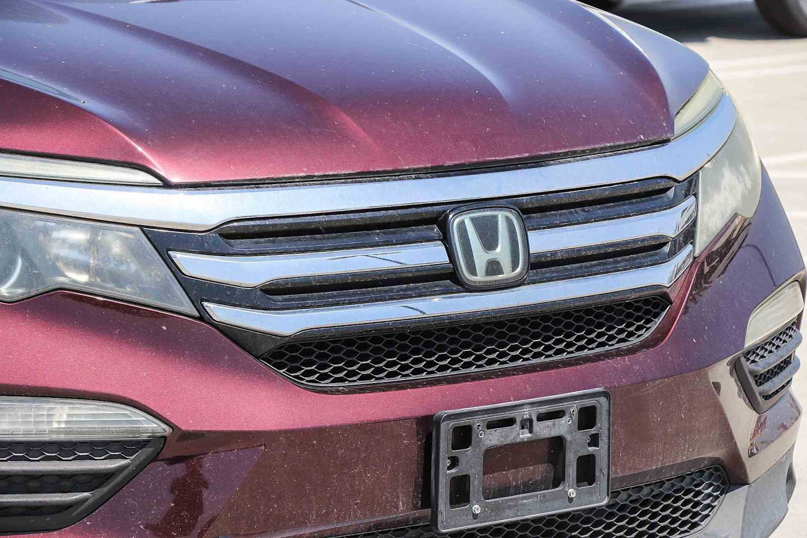 Used 2017 Honda Pilot Touring image 5