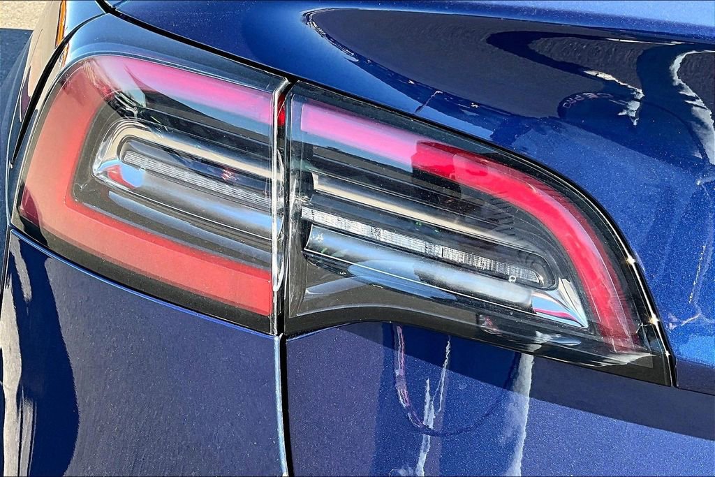 Used 2021 Tesla Model 3 Long Range image 29