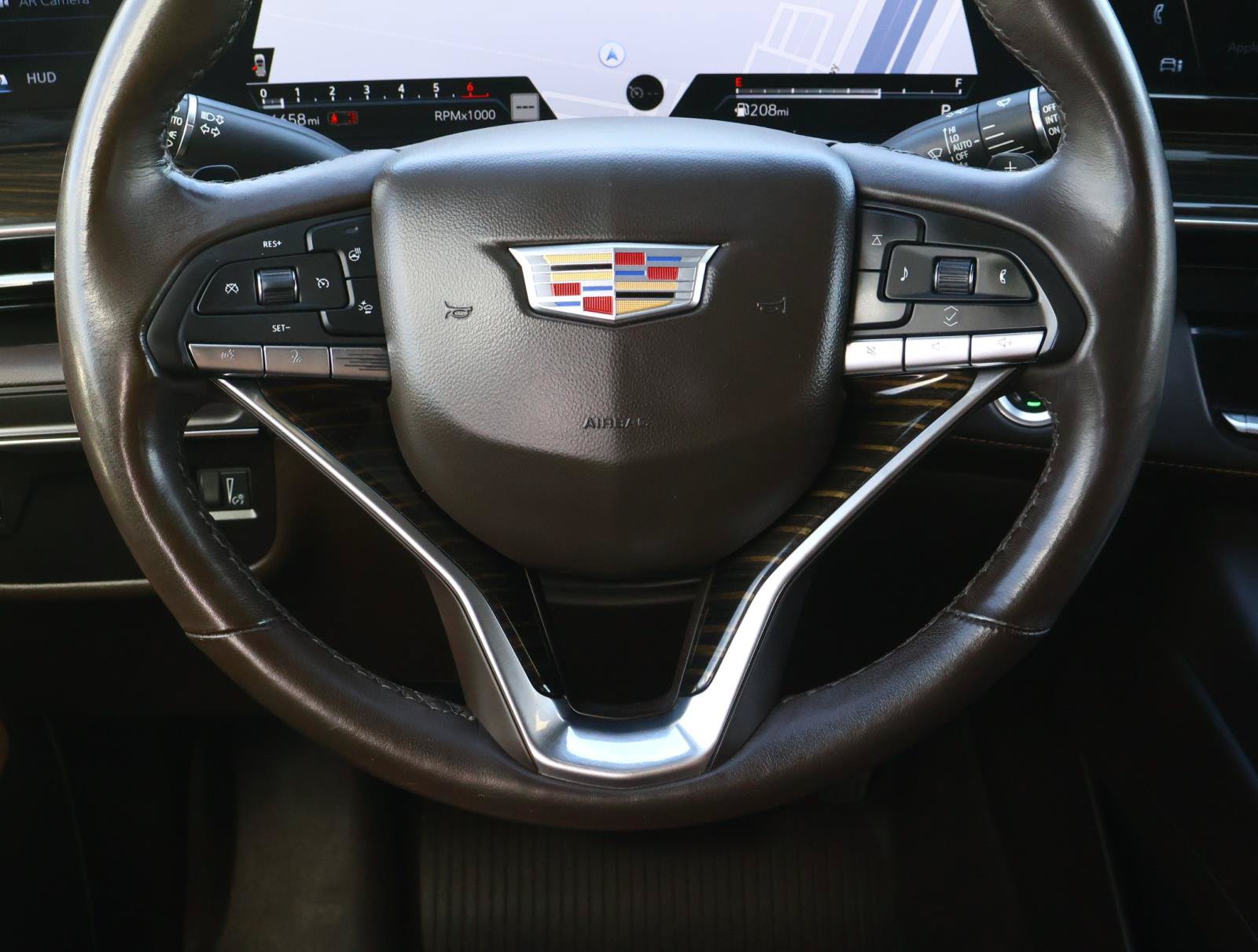 Used 2021 Cadillac Escalade Premium Luxury RWD image 13