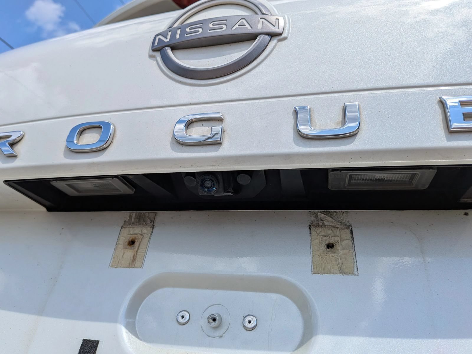 Used 2023 Nissan Rogue SL AWD/4WD image 19