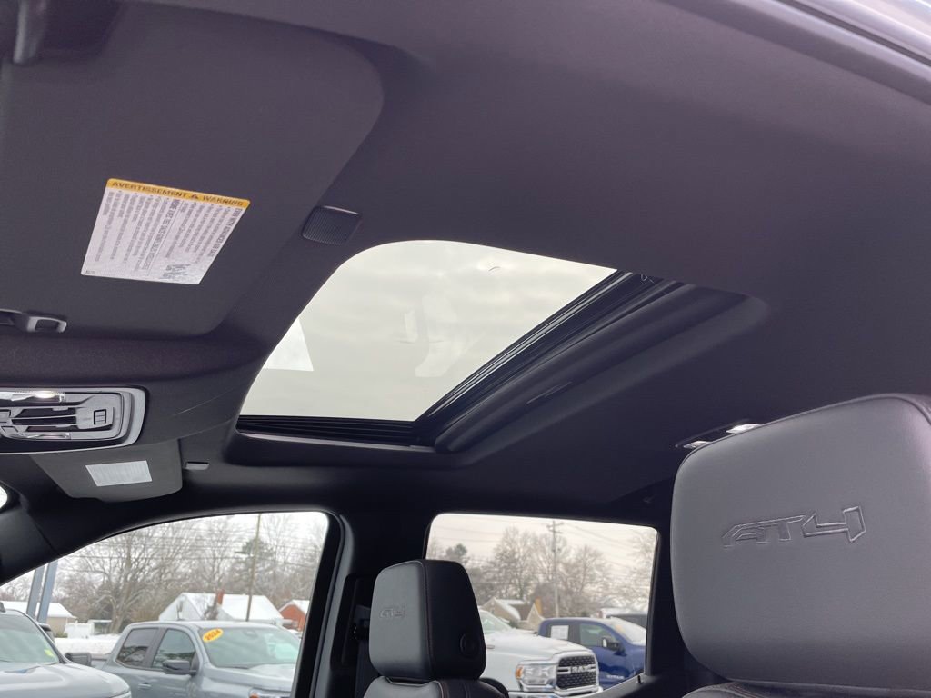 Used 2025 GMC Sierra 1500 AT4 w/ AT4 Premium Package image 25