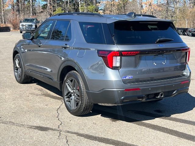 Used 2025 Ford Explorer ST-Line w/ Premium Package AWD/4WD image 7