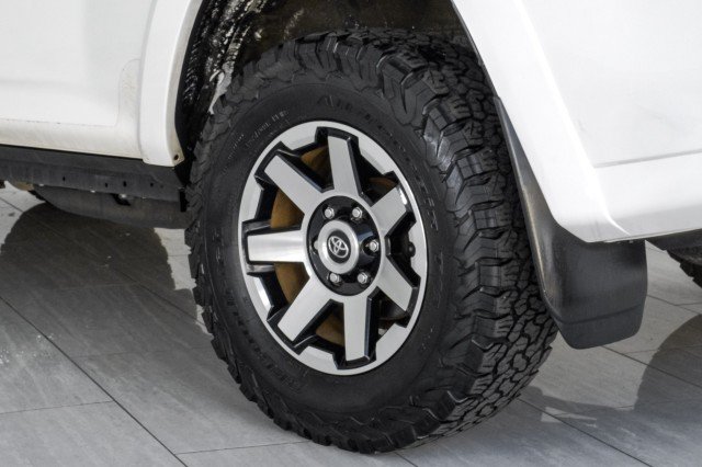 Used 2020 Toyota 4Runner TRD Off-Road AWD/4WD image 58