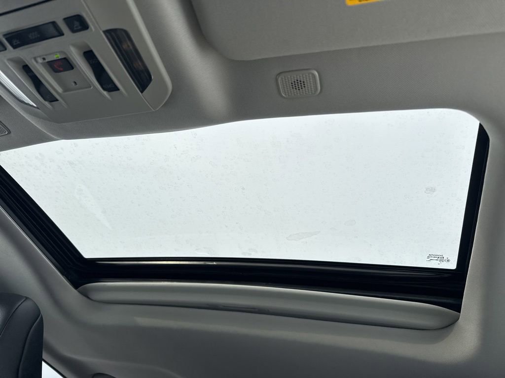 Used 2024 Toyota Highlander XLE image 23