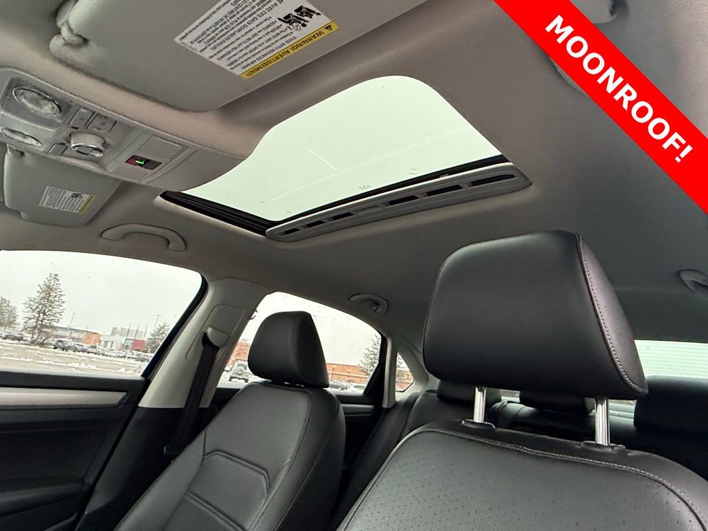 Used 2021 Volkswagen Passat 2.0T SE image 36