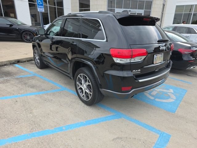 Used 2018 Jeep Grand Cherokee Limited AWD/4WD image 7