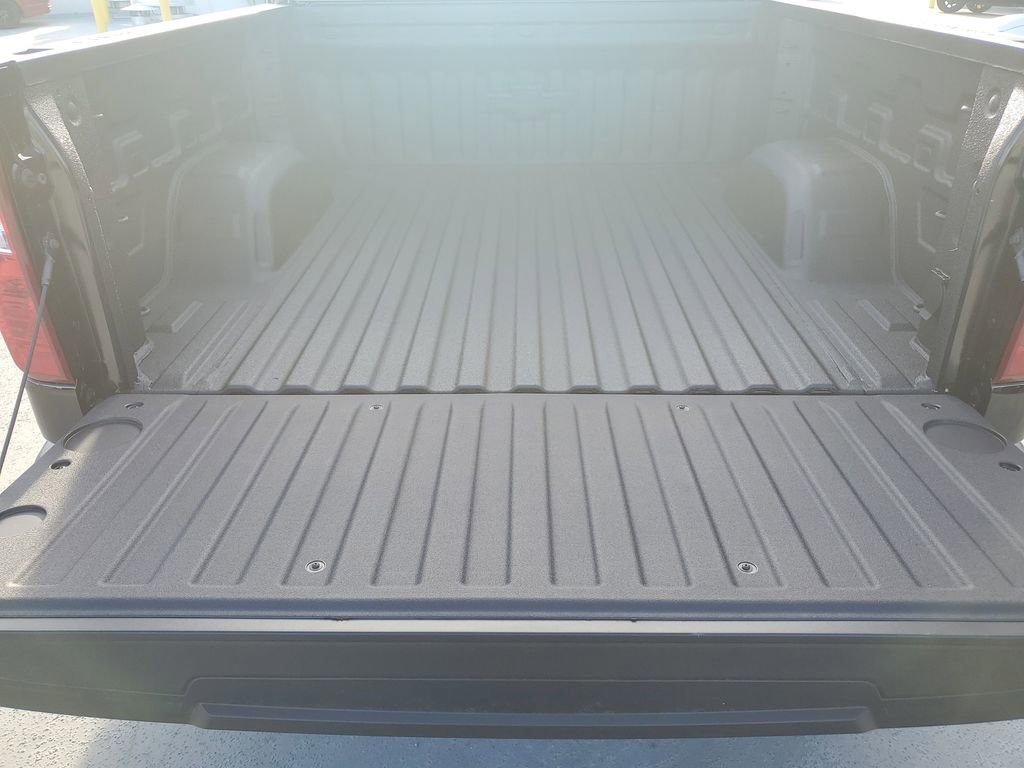 New 2026 Chevrolet Silverado 1500 Custom Trail Boss w/ LPO, Dark Essentials Package image 4
