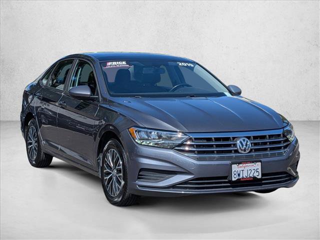 Used 2019 Volkswagen Jetta SE FWD image 3