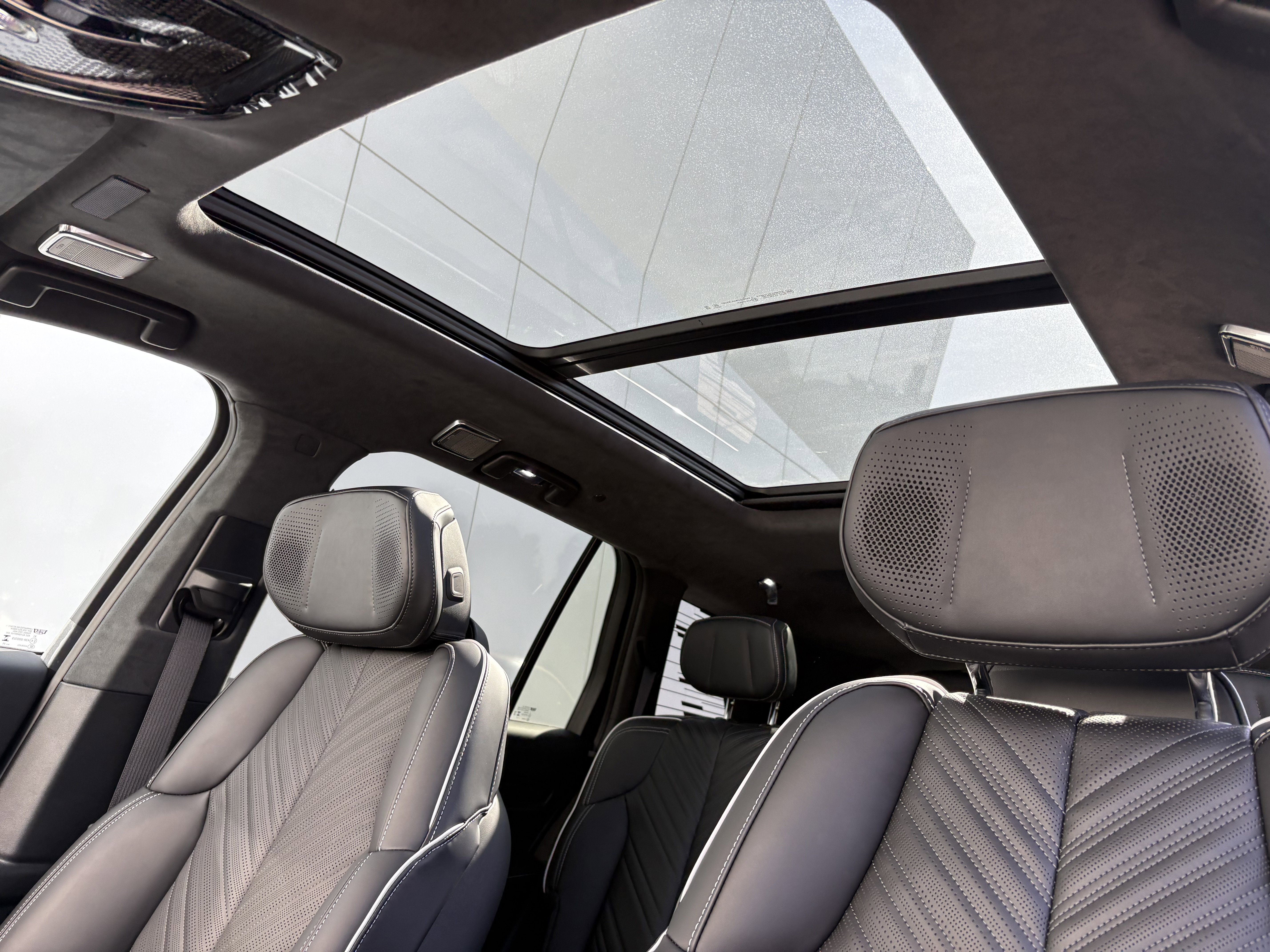 New 2026 Cadillac Vistiq Platinum image 17