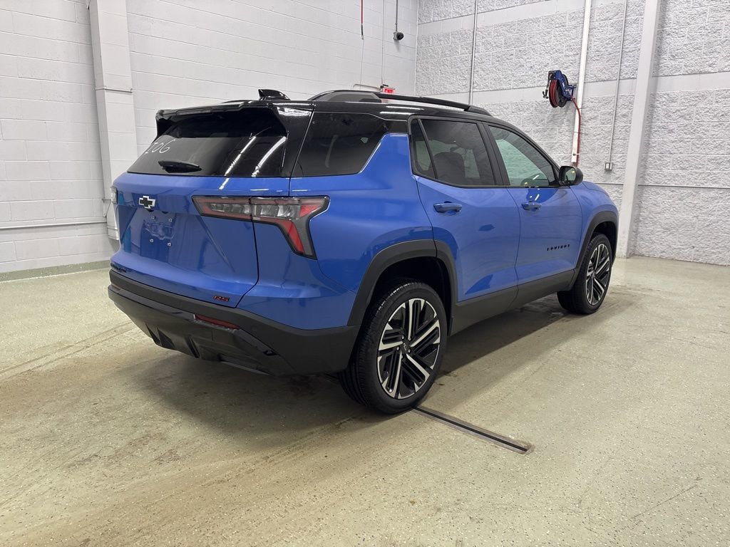New 2026 Chevrolet Equinox RS w/ Convenience Package III AWD/4WD image 3