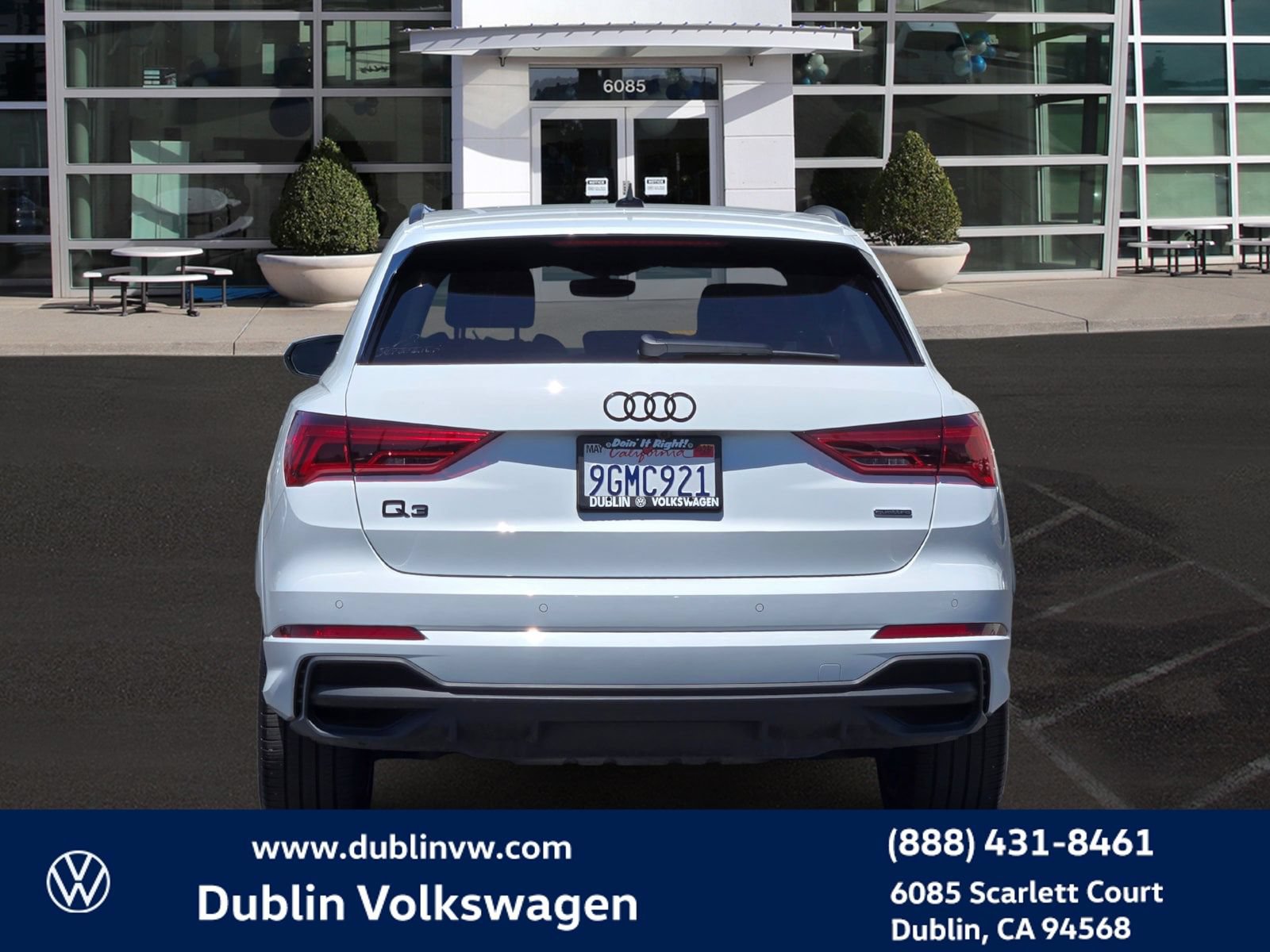 Used 2023 Audi Q3 2.0T Premium w/ Black Optic Sport Package AWD/4WD image 5