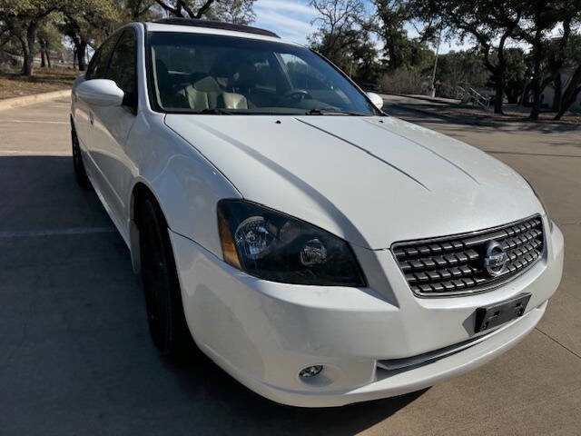 Used 2005 Nissan Altima 3.5 SE w/ (V01) Leather Pkg FWD image 8