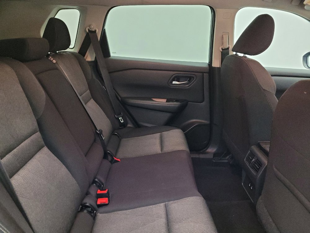 Used 2024 Nissan Rogue SV image 19