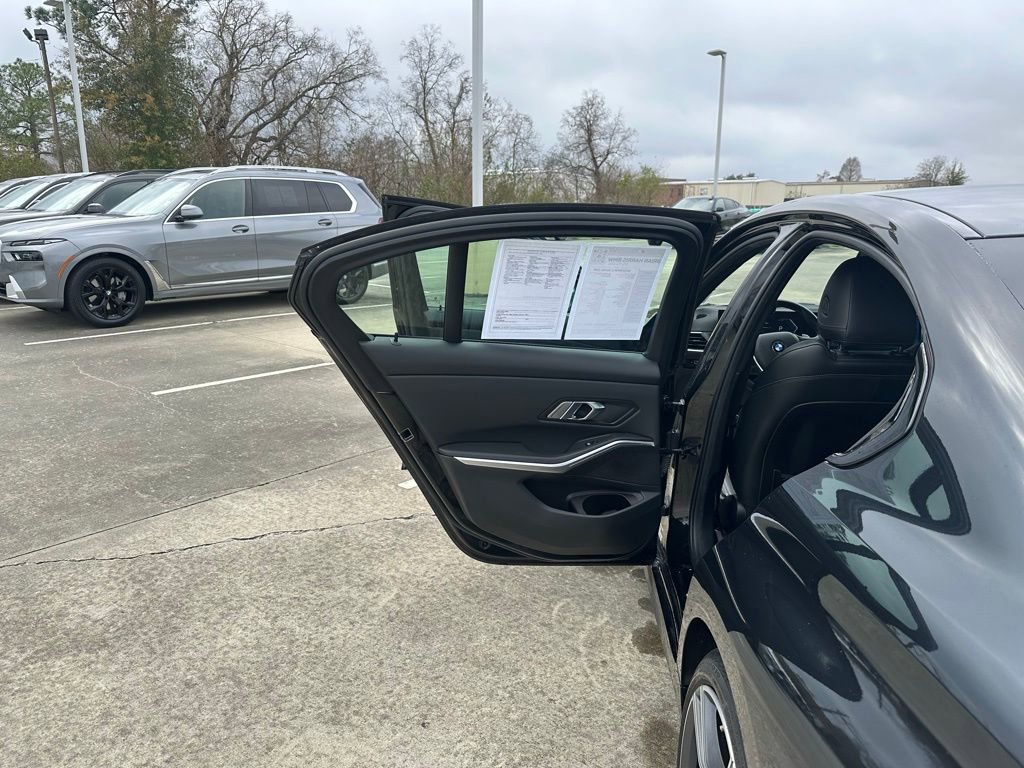 Certified 2023 BMW 330i Sedan w/ Premium Package image 21
